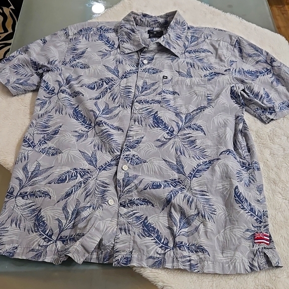 Quicksilver Women's Shirt - Picture 1 of 11